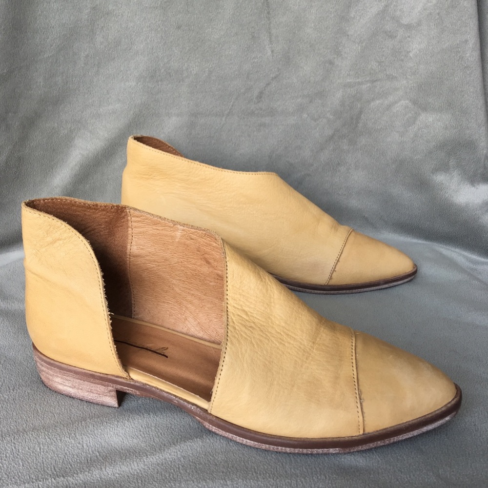 Free People Royale Flats Light Tan Leather 38